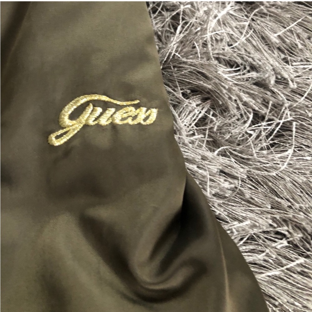 Guess Puffer Jacket - Picture 4 of 9